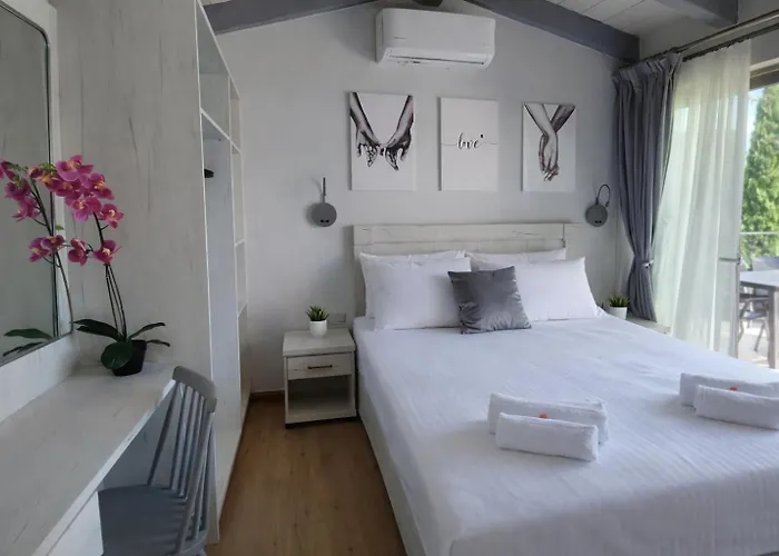 Harmony Luxury *