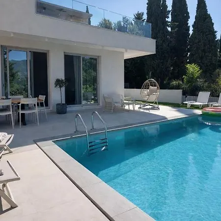 Villa Harmony Luxury *