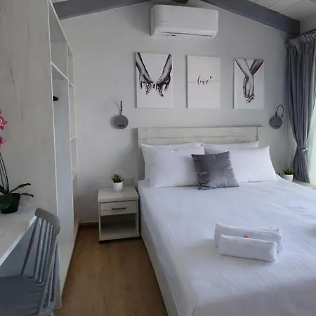 Harmony Luxury *